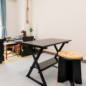 茶室・茶道具貸出しを行っております。お茶会、お稽古、講習会など様々な用途にご利用いただけます。利用可能時間や料金については下記よりお確かめください。